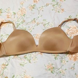 Victoria Secret No Wire Padded Bra